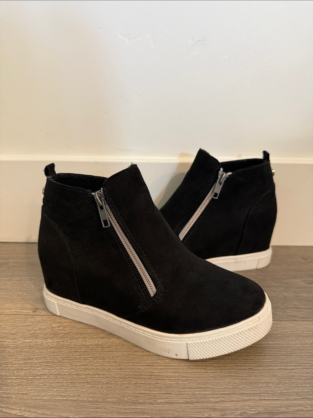 Steve Madden Kids Black Suede Wedge Sneakers with White Sole